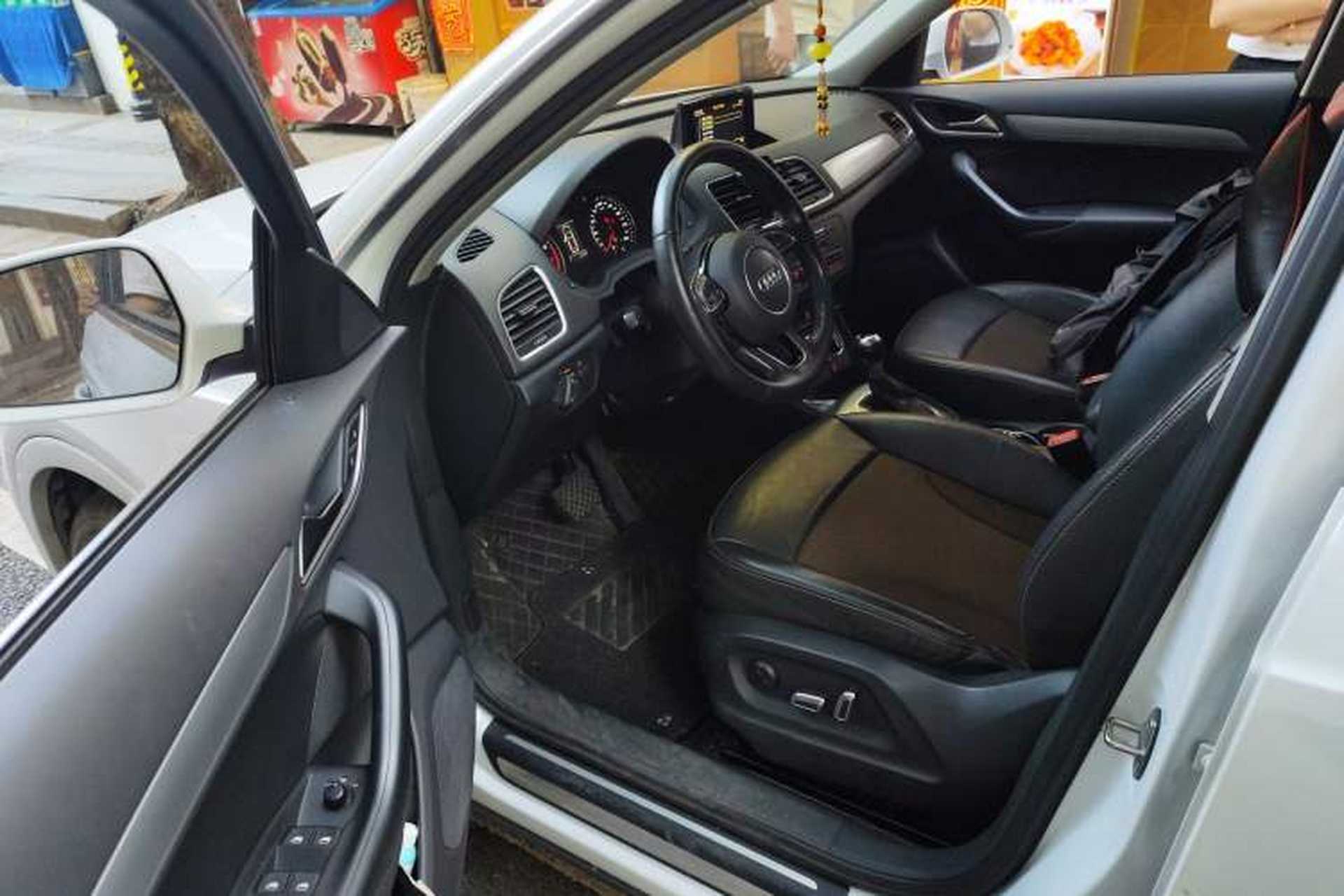 Used Audi Q3 2017 30 TFSI Fashion Model Driver Seat