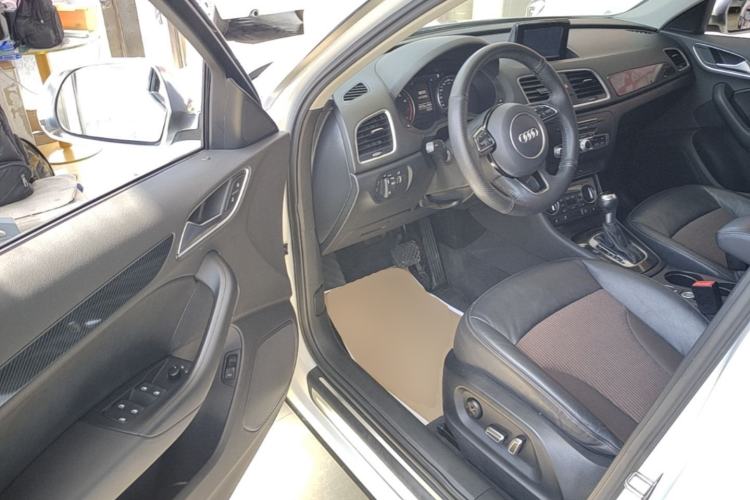 Used Audi Q3 2017 35 TFSI Fashion Model Driver Seat