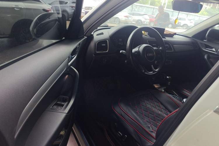 Used Audi Q3 2017 30 TFSI Fashion Model Driver Seat