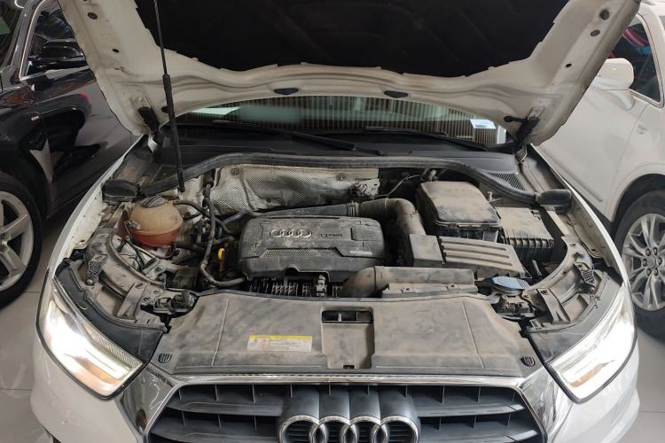 Used Audi Q3 2017 35 TFSI Fashion Model Engine Bay