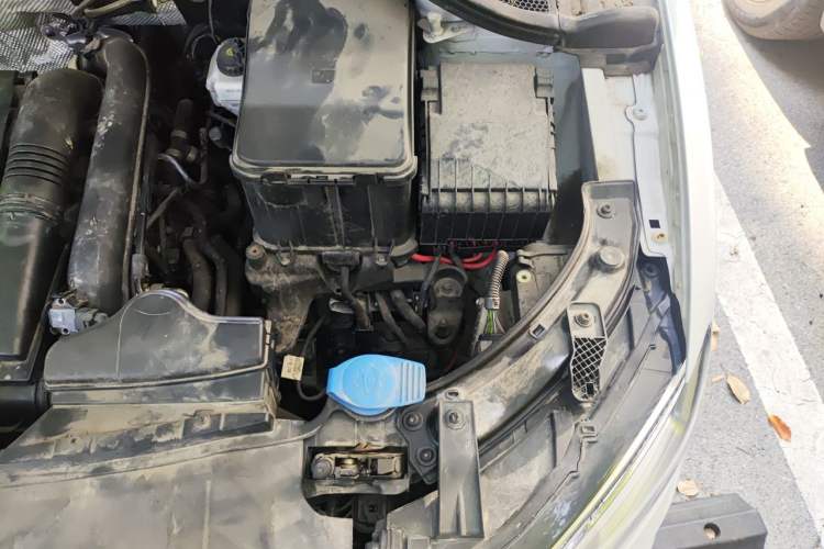 Used Audi Q3 2017 30 TFSI Standard Model Engine Bay Left