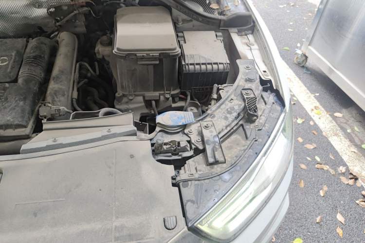 Used Audi Q3 2017 30 TFSI Fashion Model Engine Bay Left