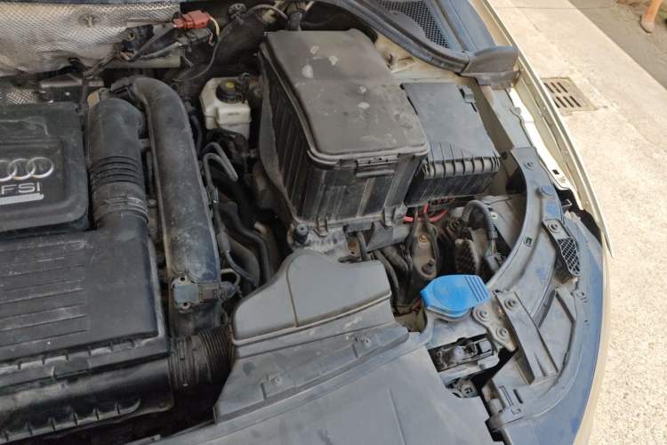Used Audi Q3 2017 30 TFSI Fashion Model Engine Bay Left