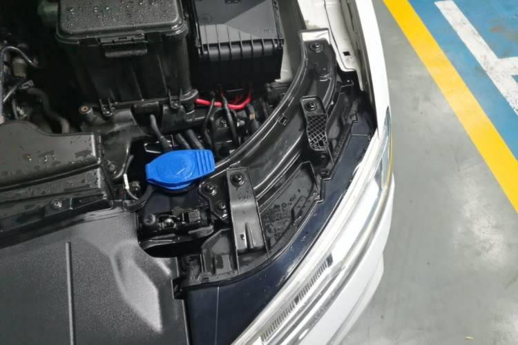 Used Audi Q3 2017 30 TFSI Fashion Model Engine Bay Left