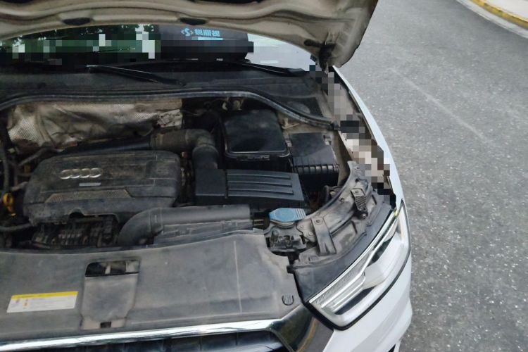 Used Audi Q3 2017 35 TFSI Fashion Model Engine Bay Left