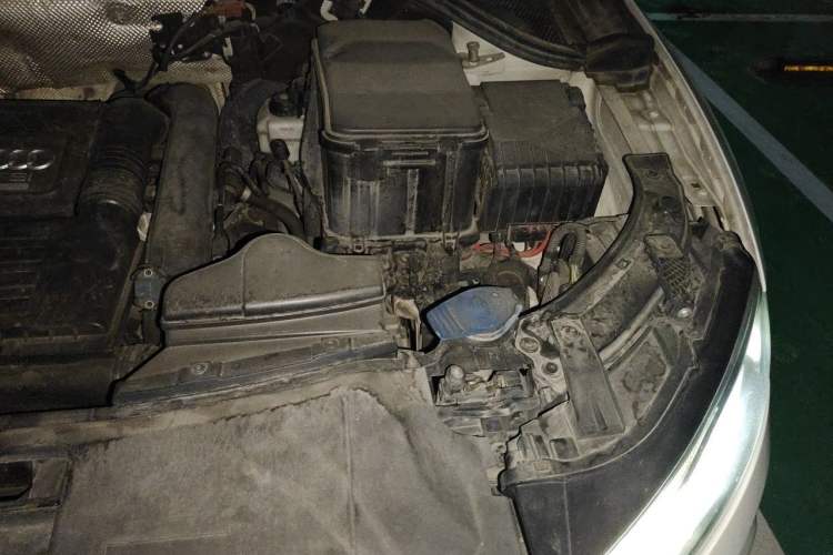 Used Audi Q3 2017 30 TFSI Fashion Model Engine Bay Left
