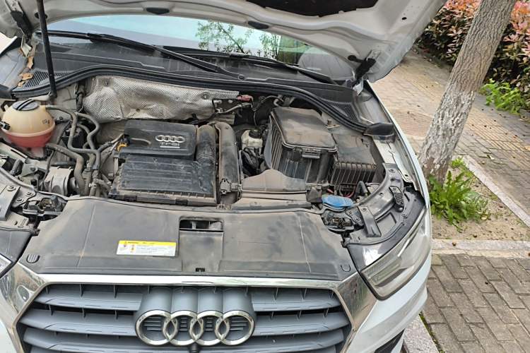 Used Audi Q3 2017 30 TFSI Fashion Model Engine Bay Left
