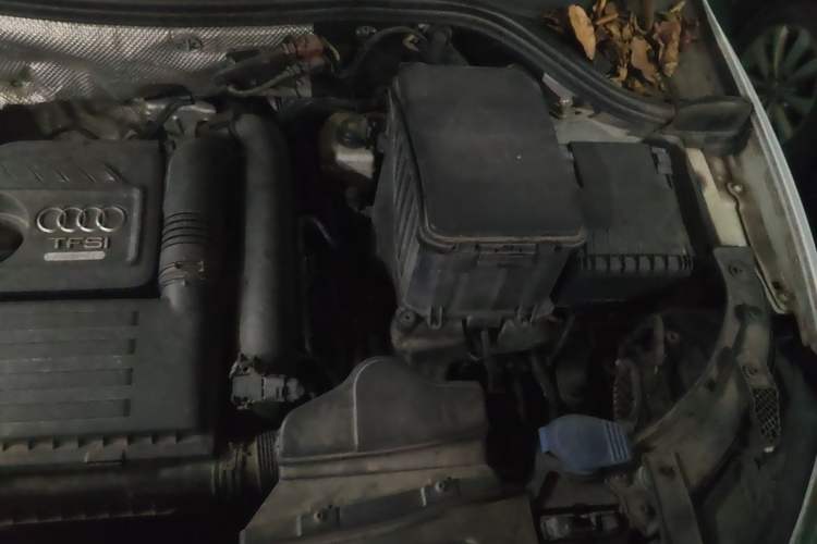 Used Audi Q3 2017 30 TFSI Fashion Model Engine Bay Left