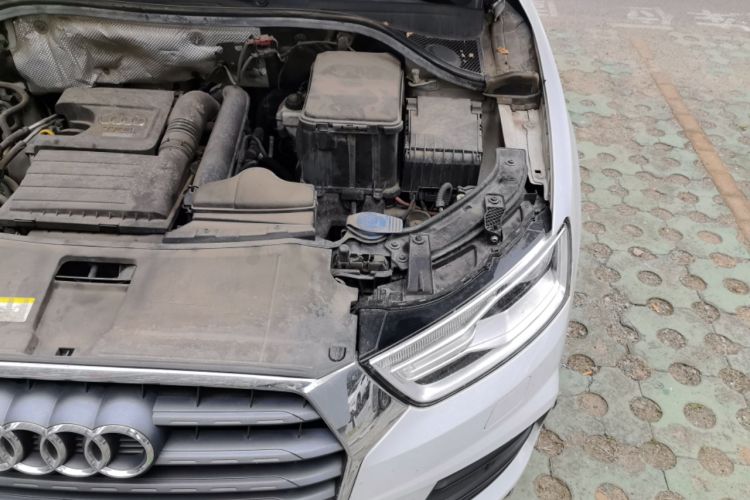 Used Audi Q3 2017 30 TFSI Fashion Model Engine Bay Left