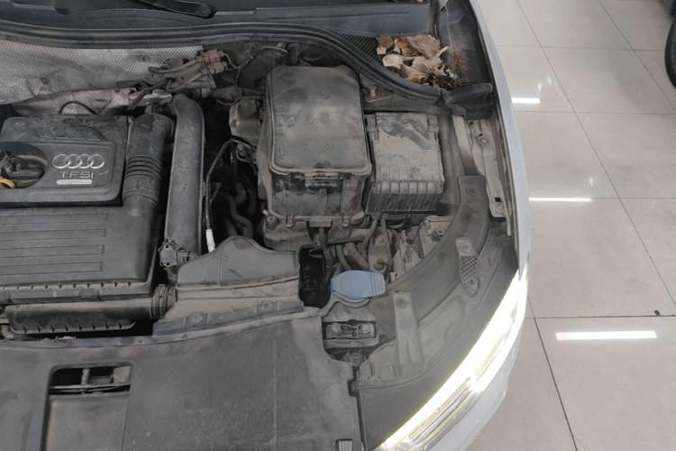 Used Audi Q3 2017 30 TFSI Fashion Model Engine Bay Left