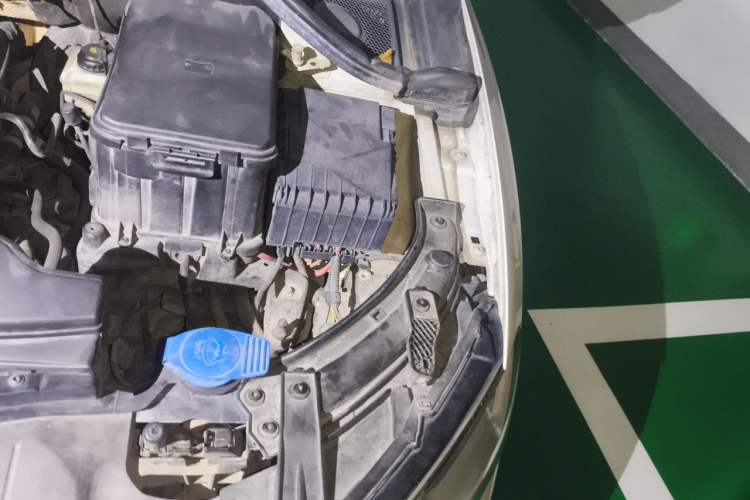 Used Audi Q3 2017 30 TFSI Fashion Model Engine Bay Left