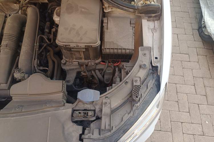 Used Audi Q3 2017 30 TFSI Fashion Model Engine Bay Left