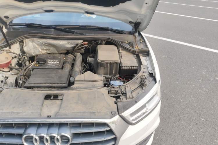 Used Audi Q3 2017 30 TFSI Fashion Model Engine Bay Left