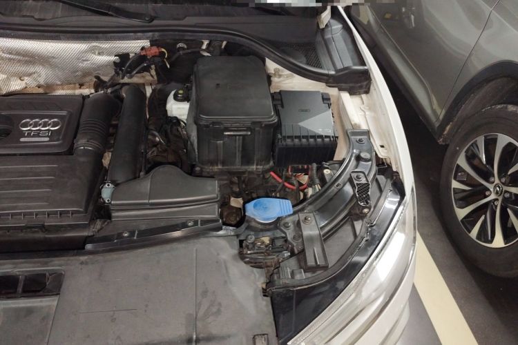 Used Audi Q3 2017 30 TFSI Fashion Model Engine Bay Left