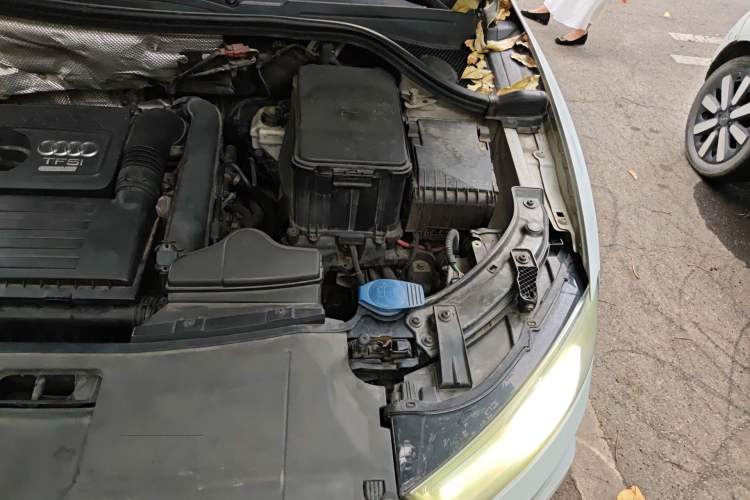 Used Audi Q3 2017 30 TFSI Fashion Model Engine Bay Left