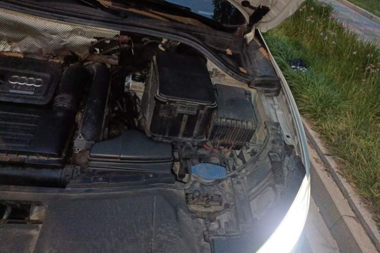 Used Audi Q3 2017 30 TFSI Fashion Model Engine Bay Left