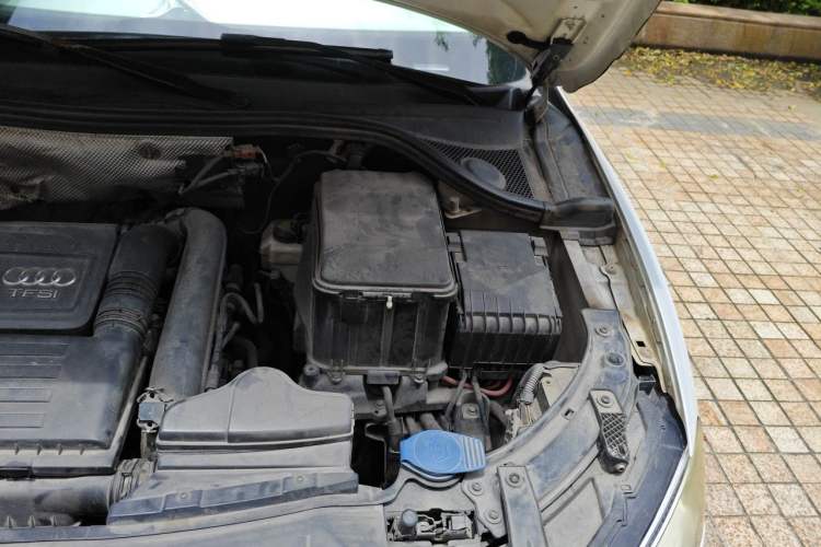 Used Audi Q3 2017 30 TFSI Fashion Model Engine Bay Left