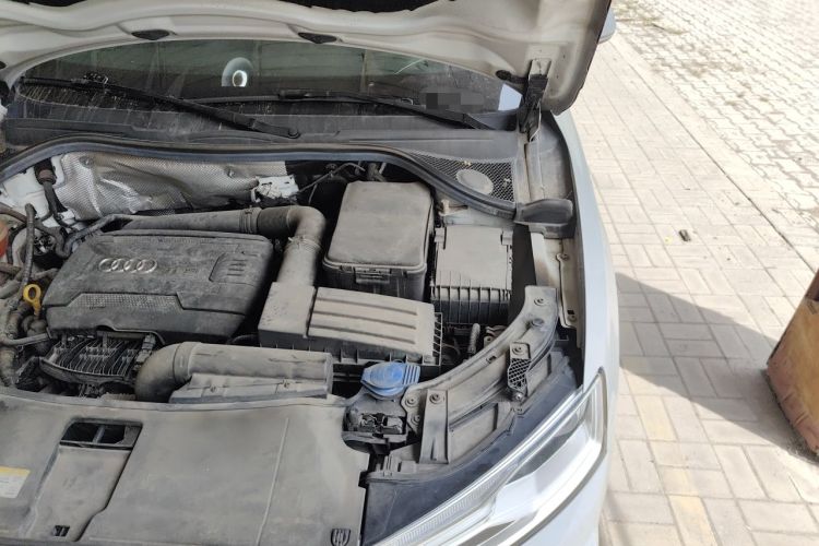 Used Audi Q3 2017 35 TFSI Fashion Model Engine Bay Left