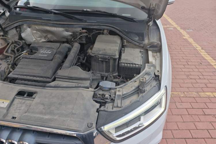 Used Audi Q3 2017 30 TFSI Fashion Model Engine Bay Left