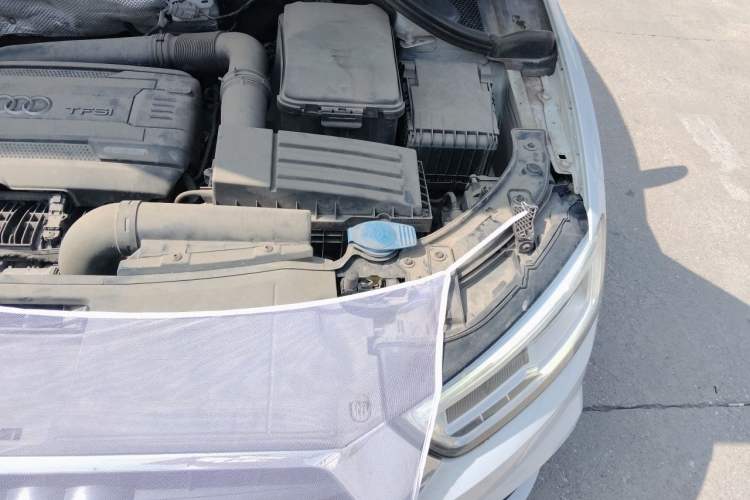 Used Audi Q3 2017 40 TFSI quattro all-wheel-drive sport model Engine Bay Left