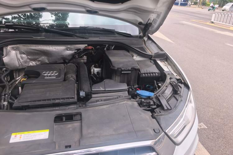 Used Audi Q3 2017 30 TFSI Fashion Model Engine Bay Left