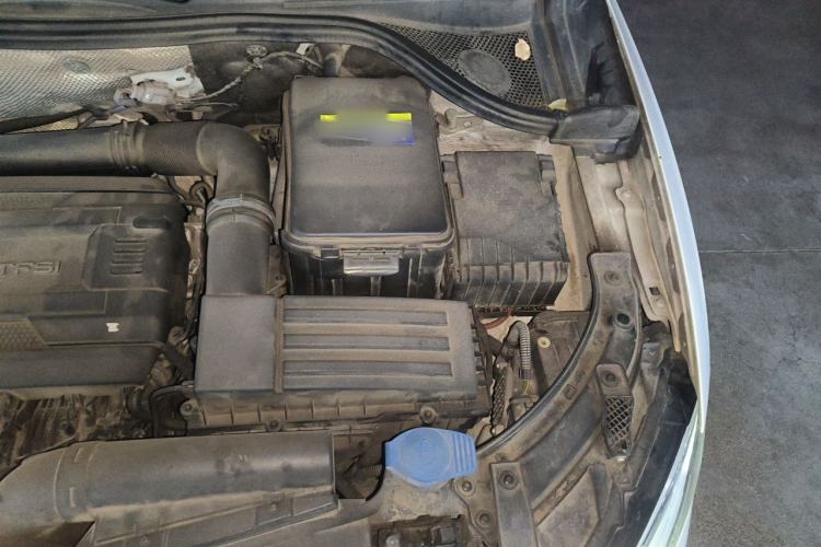 Used Audi Q3 2017 35 TFSI Fashion Model Engine Bay Left