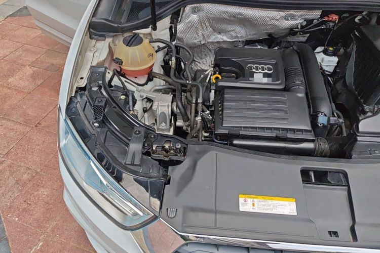 Used Audi Q3 2017 30 TFSI Fashion Model Engine Bay Right