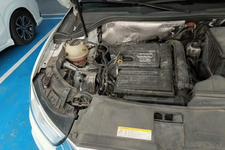 Used Audi Q3 2017 30 TFSI Fashion Model Engine Bay Right