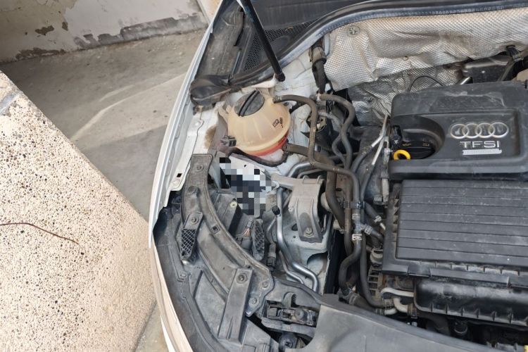 Used Audi Q3 2017 30 TFSI Fashion Model Engine Bay Right