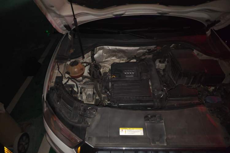 Used Audi Q3 2017 30 TFSI Standard Model Engine Bay Right
