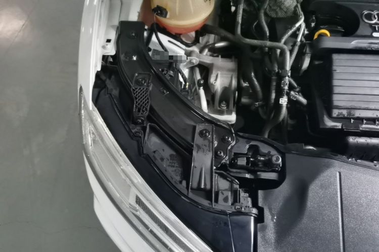 Used Audi Q3 2017 30 TFSI Fashion Model Engine Bay Right