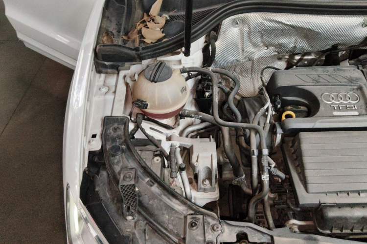 Used Audi Q3 2017 30 TFSI Fashion Model Engine Bay Right