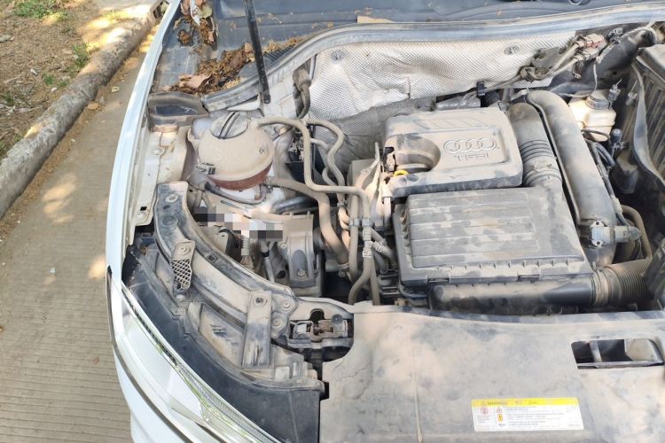 Used Audi Q3 2017 30 TFSI Fashion Model Engine Bay Right