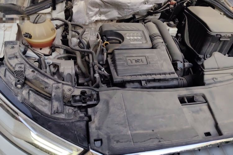 Used Audi Q3 2017 30 TFSI Fashion Model Engine Bay Right