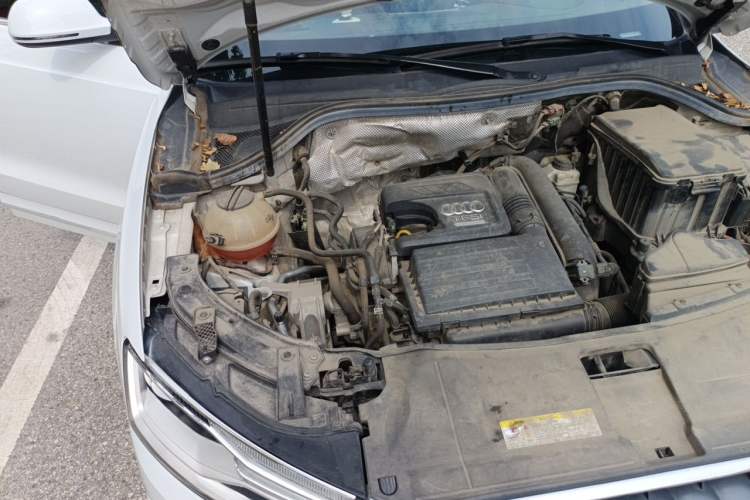 Used Audi Q3 2017 30 TFSI Fashion Model Engine Bay Right