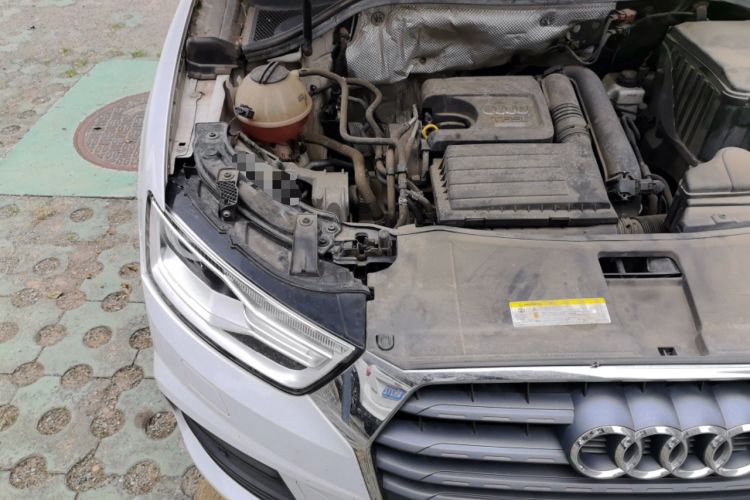 Used Audi Q3 2017 30 TFSI Fashion Model Engine Bay Right