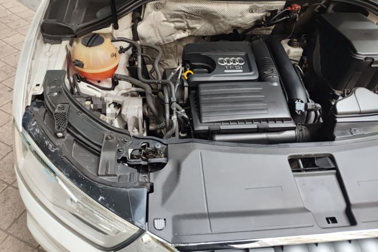 Used Audi Q3 2017 30 TFSI Fashion Model Engine Bay Right