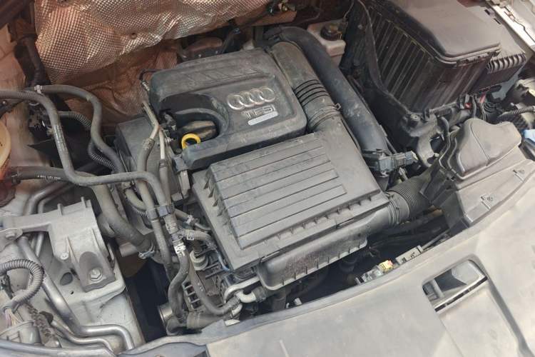 Used Audi Q3 2017 30 TFSI Standard Model Engine Bay Right