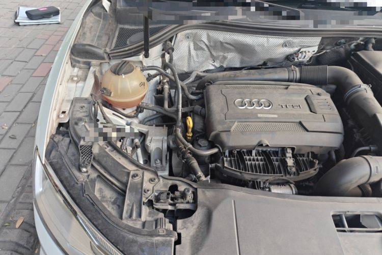 Used Audi Q3 2017 35 TFSI Fashion Model Engine Bay Right