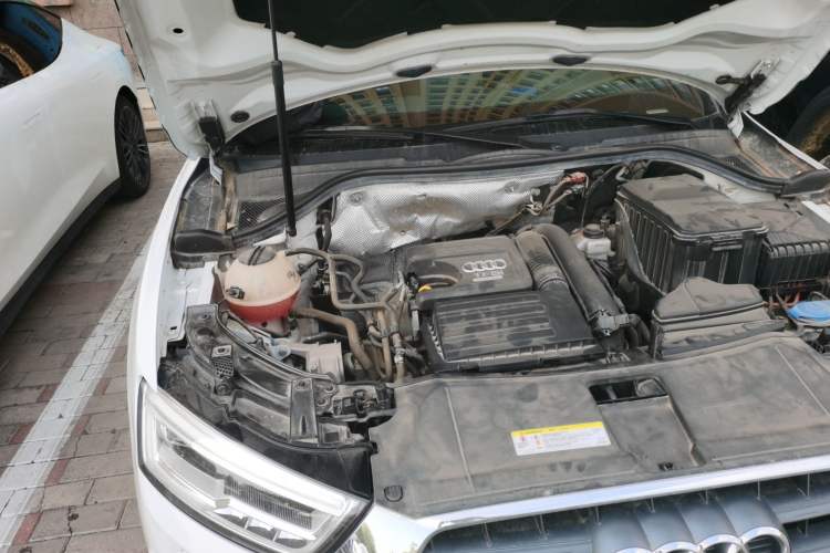 Used Audi Q3 2017 30 TFSI Sport Edition Engine Bay Right
