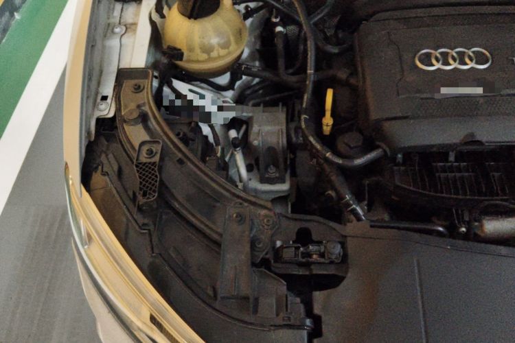 Used Audi Q3 2017 35 TFSI quattro all-wheel drive fashion model Engine Bay Right