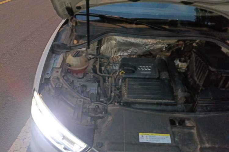 Used Audi Q3 2017 30 TFSI Fashion Model Engine Bay Right