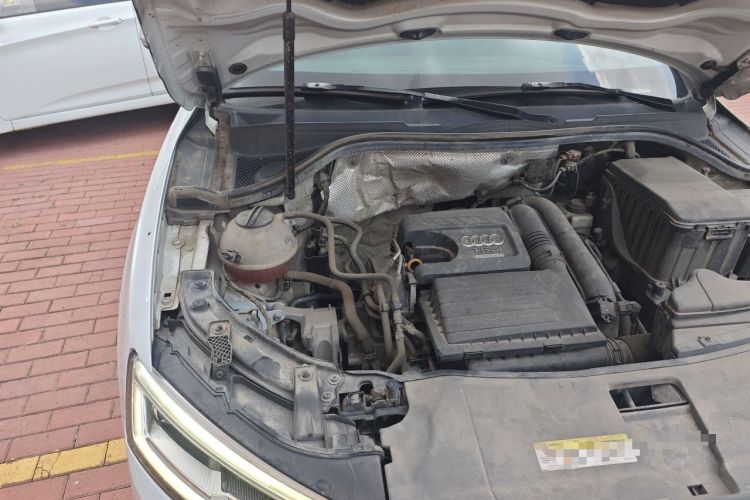 Used Audi Q3 2017 30 TFSI Fashion Model Engine Bay Right