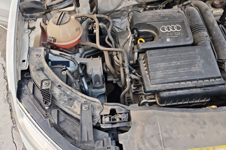 Used Audi Q3 2017 30 TFSI Fashion Model Engine Bay Right