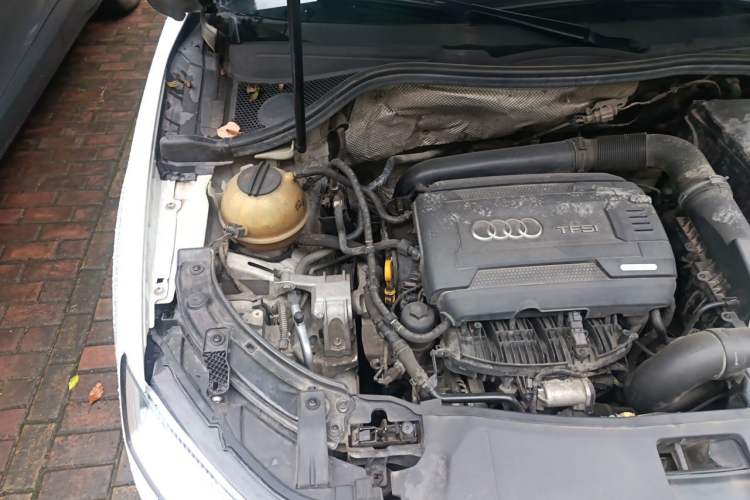 Used Audi Q3 2017 35 TFSI Fashion Model Engine Bay Right