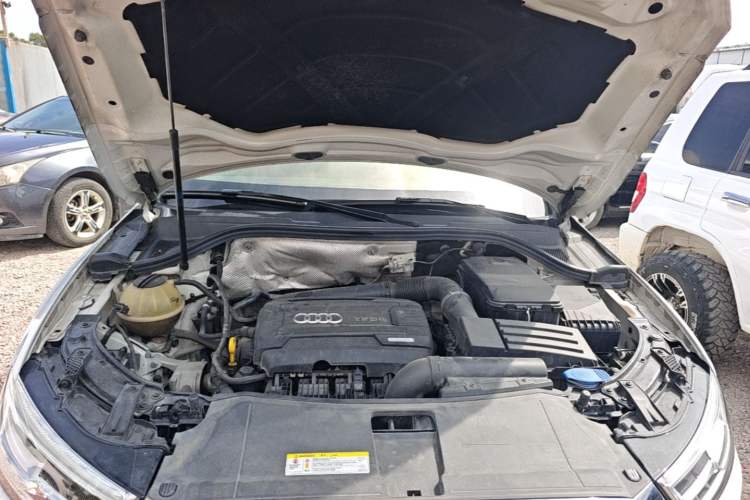 Used Audi Q3 2017 40 TFSI quattro all-wheel-drive sport model Engine Bay