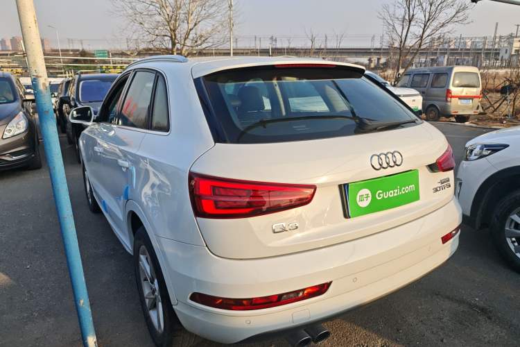 Used Audi Q3 2017 30 TFSI Fashion Model Exterior 2