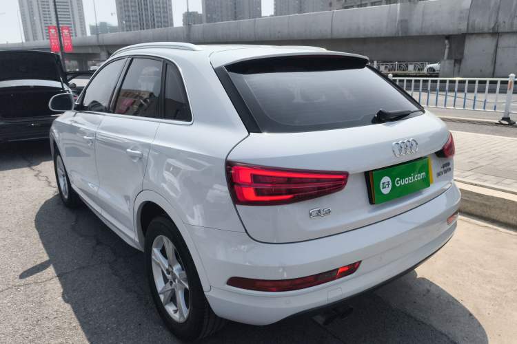 Used Audi Q3 2017 30 TFSI Fashion Model Exterior 2