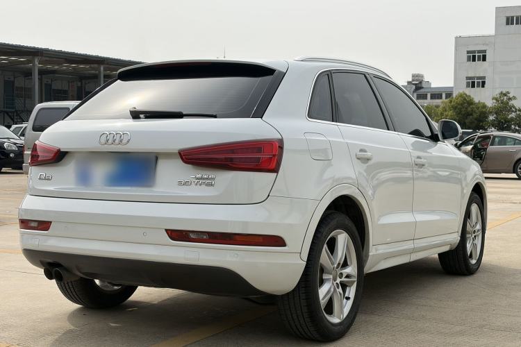 Used Audi Q3 2017 30 TFSI Fashion Model Exterior 4