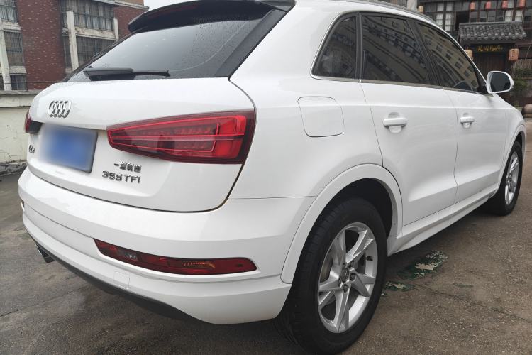 Used Audi Q3 2017 35 TFSI Fashion Model Exterior 4